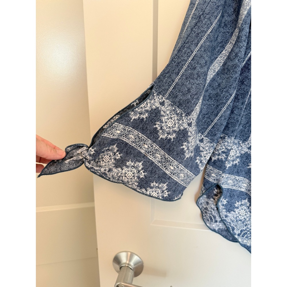 Bluebell Denim Blue Off Shoulder Women Blouse Tie‎ cuff Bandana Print Size Small - Picture 3 of 7